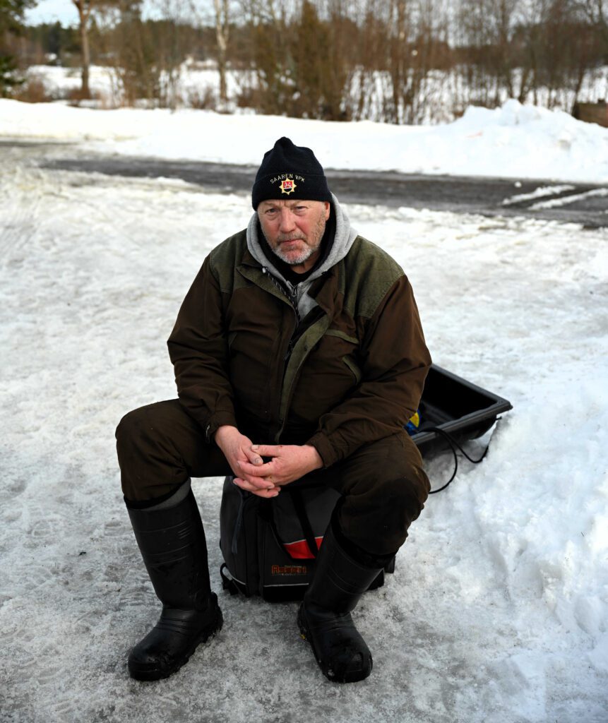 Tuomo Muhonen oli saapunut Etelä-Karjalasta Alajärvelle pilkkikisoihin.