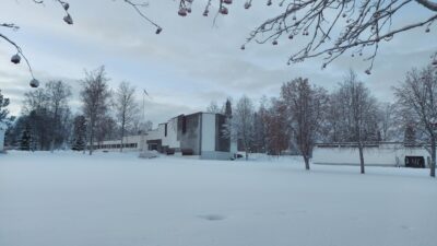 Alajärven kaupunginhallitus myönsi vuoden viimeisessä kokouksessaan kaksi suunnittelutarveratkaisua aurinkovoimahankkeille.