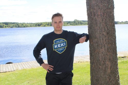 Perttu Olli vietti juhannuksen kotimaisemissa Lappajärvellä.